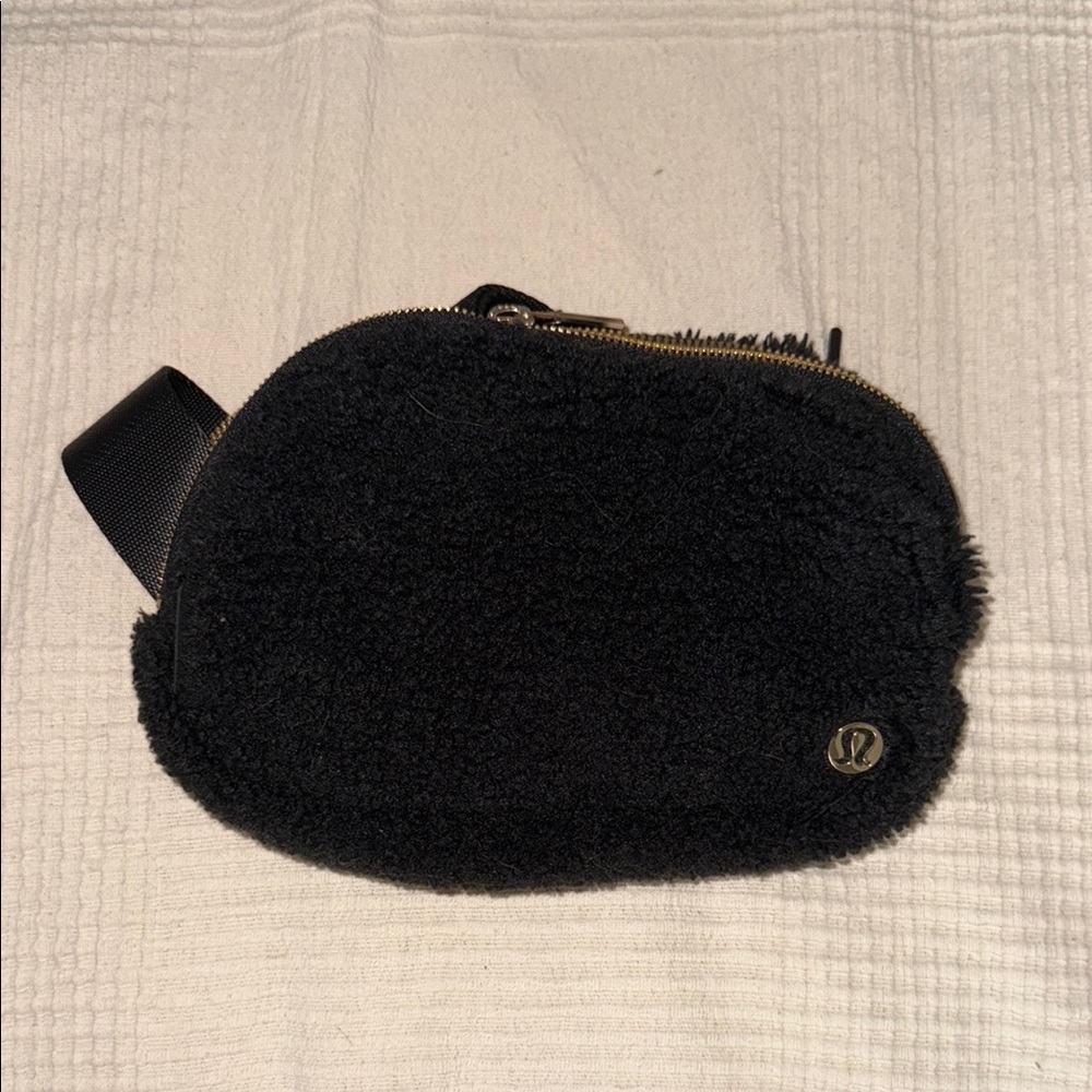 Lululemon Black Fleece Crossbody with Gold Zipper